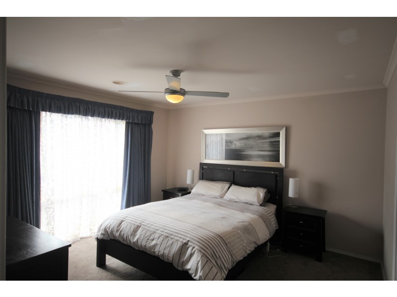 34 Old Plenty Road, South Morang VIC 3752