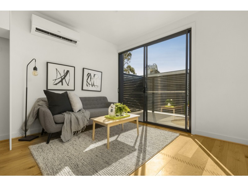 7/16A Leonard Crescent, Ascot Vale VIC 3032