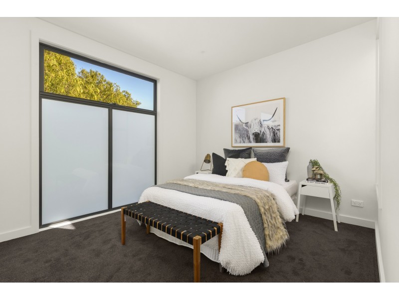 7/16A Leonard Crescent, Ascot Vale VIC 3032