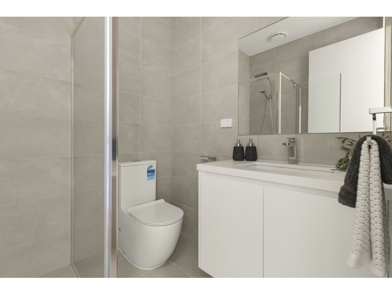 7/16A Leonard Crescent, Ascot Vale VIC 3032