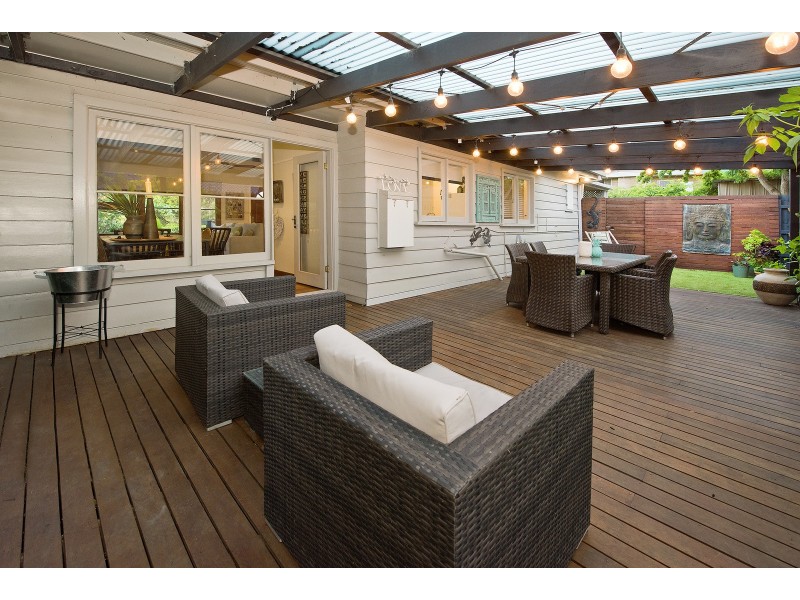 19 Paterson Cres, Greensborough VIC 3088