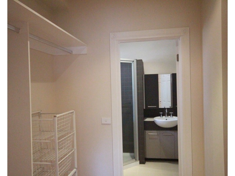 2/46 Diamond Creek Road, Greensborough VIC 3088