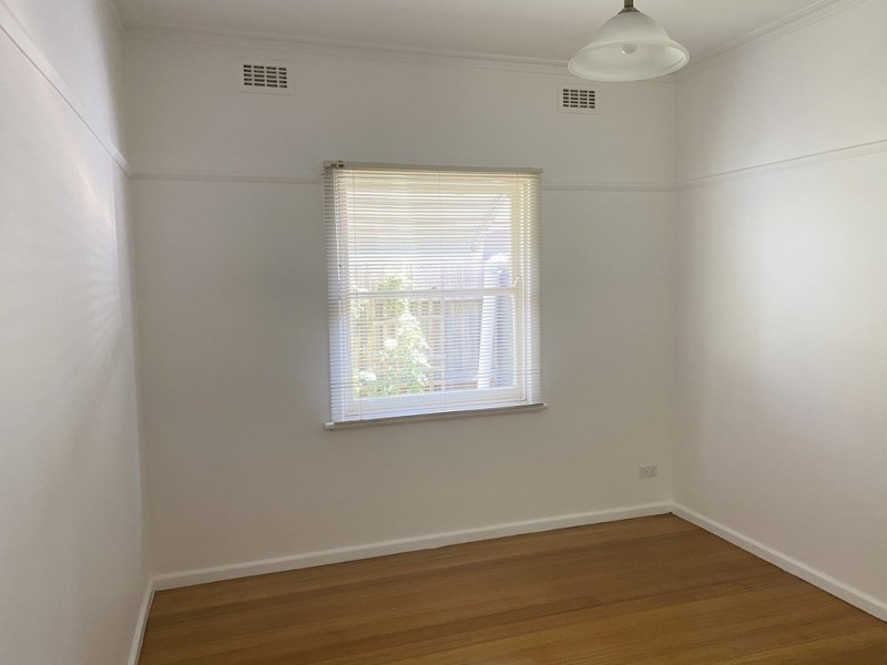 31 Tarana Avenue, Glenroy VIC 3046