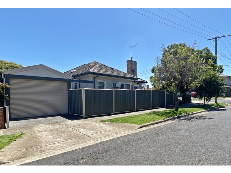 31 Tarana Avenue, Glenroy VIC 3046