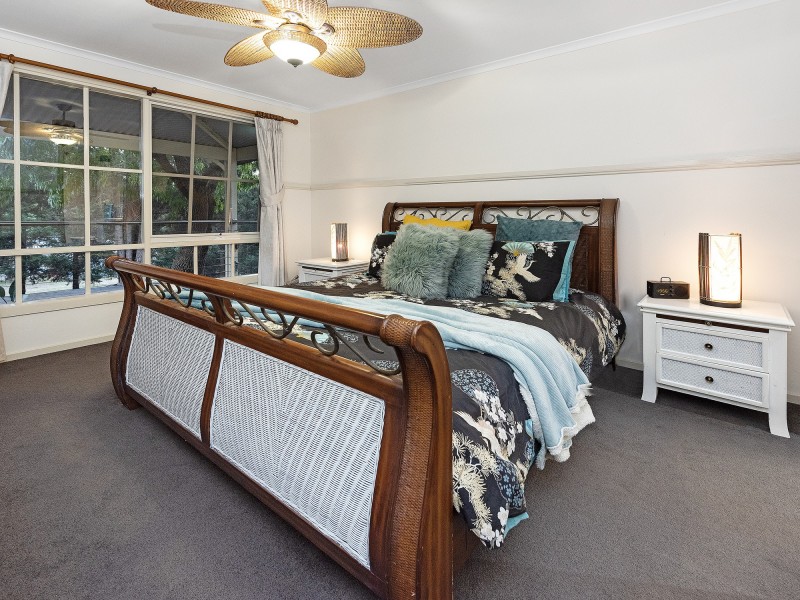 45 Balmoral Circuit, Eltham VIC 3095