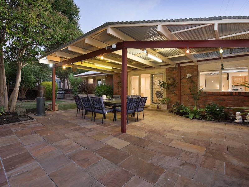 45 Balmoral Circuit, Eltham VIC 3095