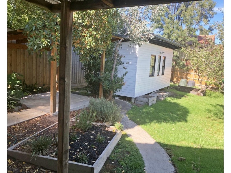 23 Odenwald Road, Eaglemont VIC 3084