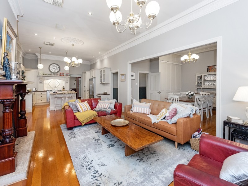 9 Millers Road, Kangaroo Ground VIC 3097