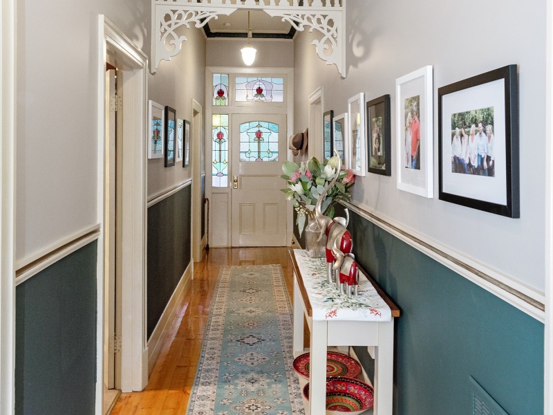 9 Millers Road, Kangaroo Ground VIC 3097