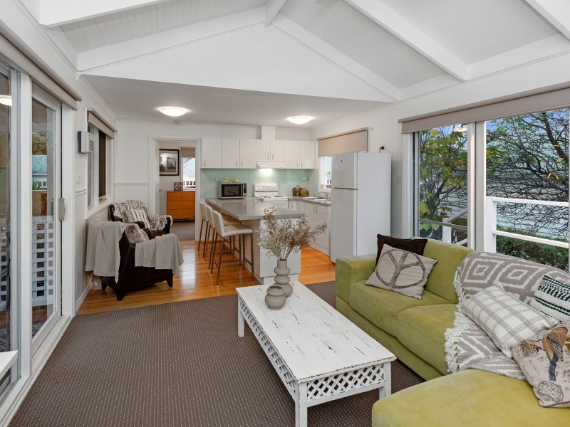 9 Millers Road, Kangaroo Ground VIC 3097