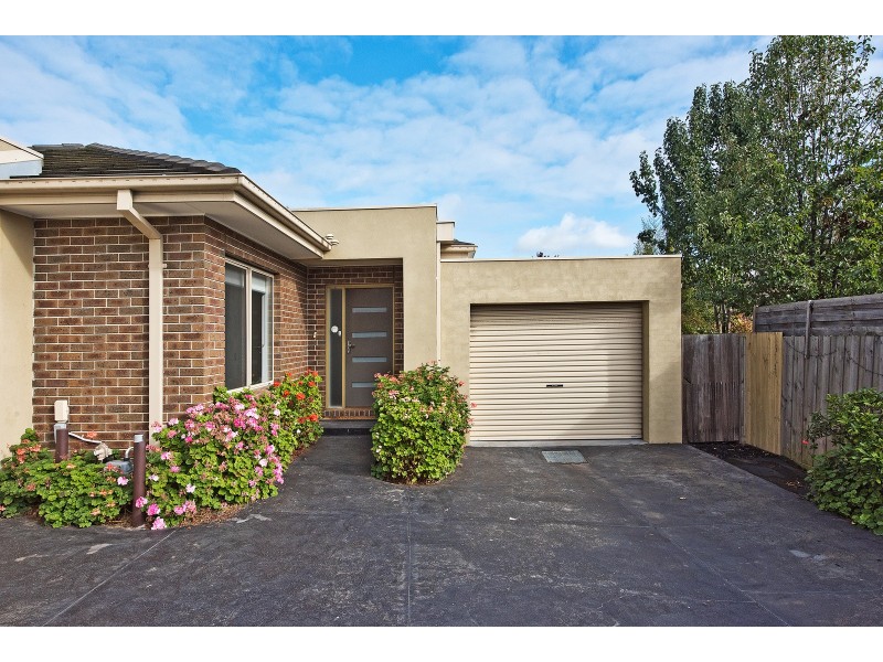 2/11 Broad Street, Greensborough VIC 3088