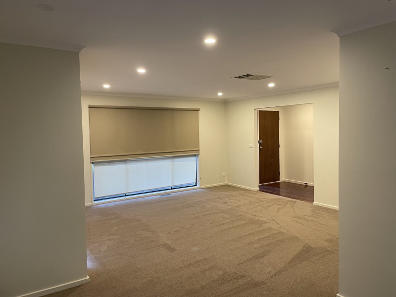 54 James Cook Drive, Diamond Creek VIC 3089