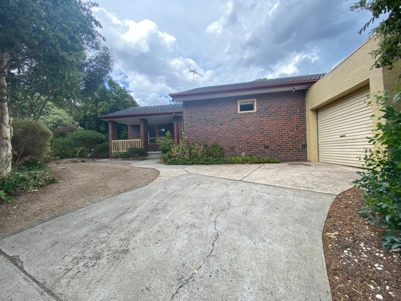 12 Rattray Road, Montmorency VIC 3094