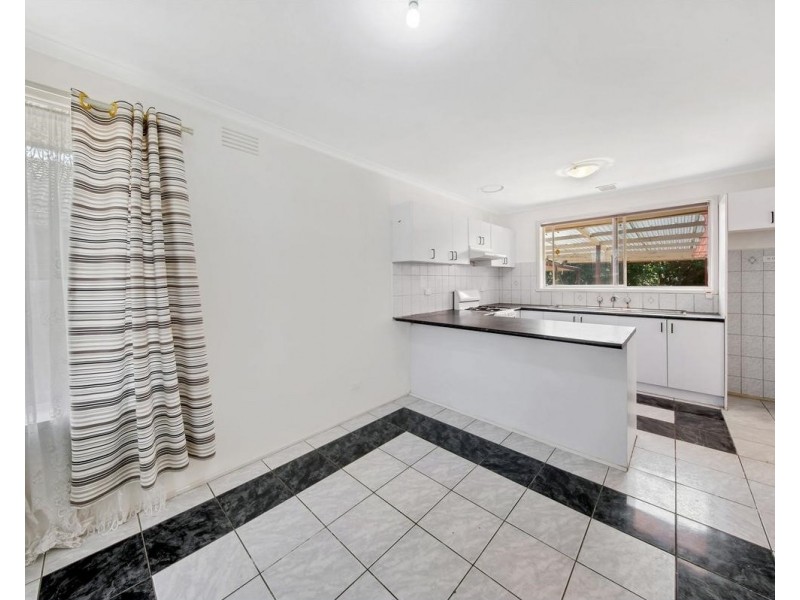 22 Banksia Avenue, Thomastown VIC 3074