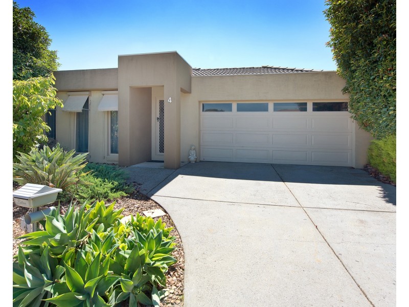 4 Tallis Grove, Doreen VIC 3754