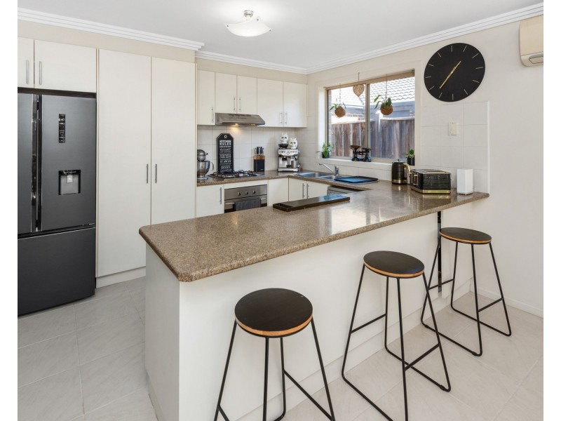 4 Tallis Grove, Doreen VIC 3754