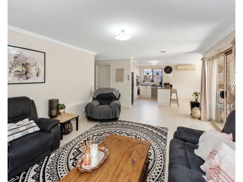 4 Tallis Grove, Doreen VIC 3754