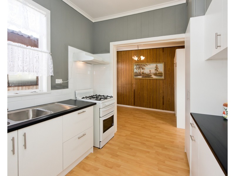 36 Drysdale Street, Reservoir VIC 3073