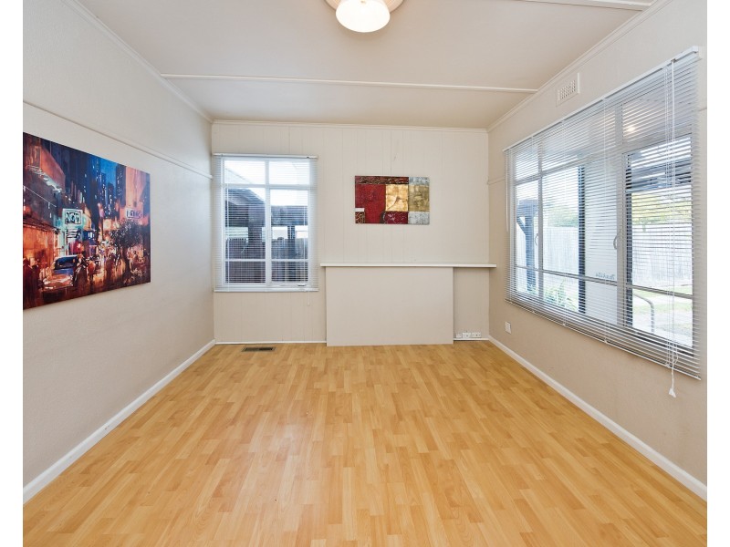 36 Drysdale Street, Reservoir VIC 3073