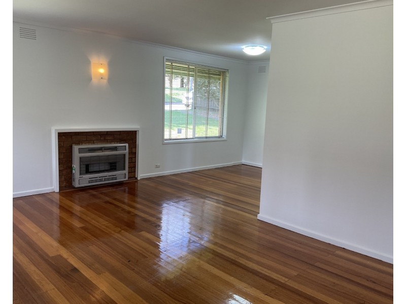 15 Moodie Street, Greensborough VIC 3088