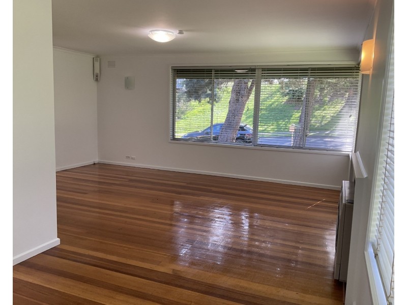 15 Moodie Street, Greensborough VIC 3088