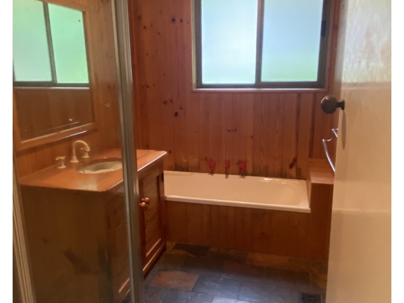 56 Broad Gully Road, Diamond Creek VIC 3089