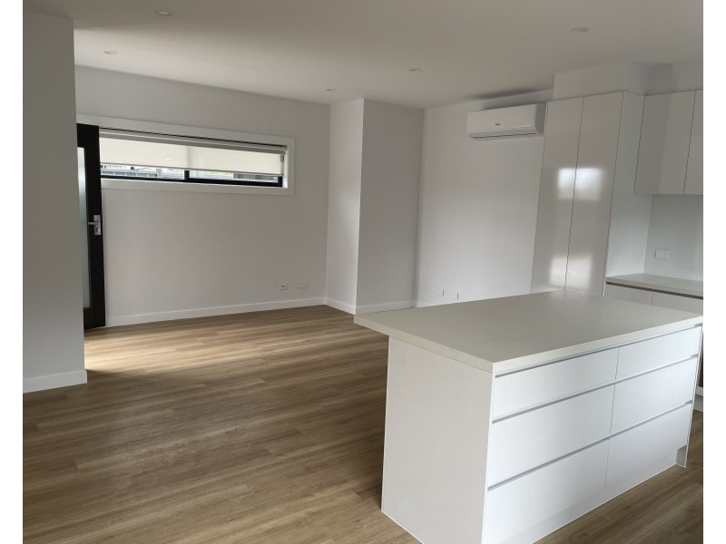 1/33 Connell Street, Glenroy VIC 3046