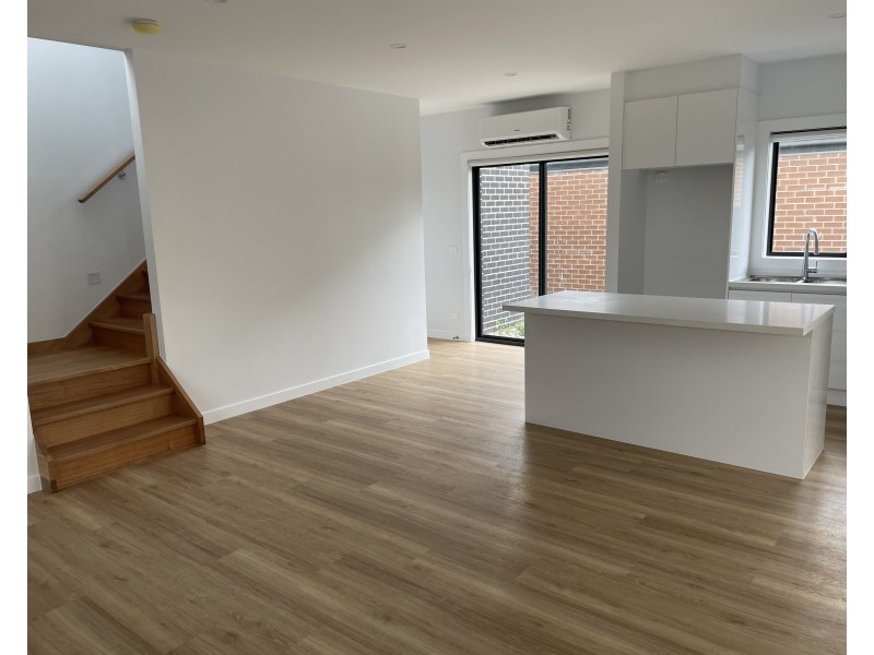 1/33 Connell Street, Glenroy VIC 3046