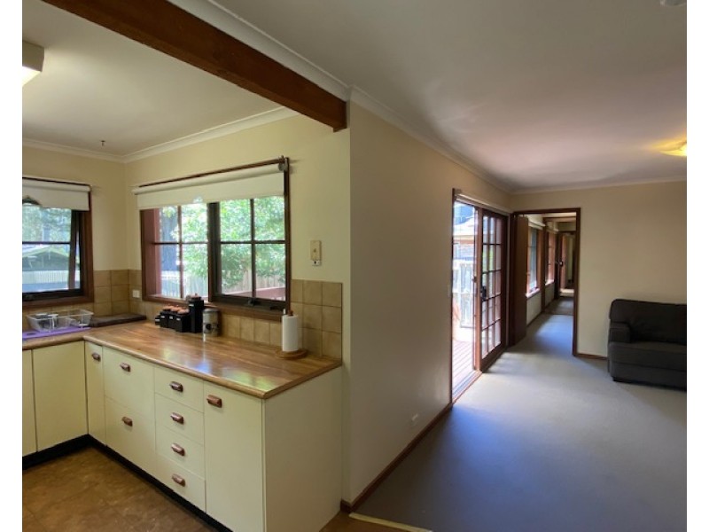 2/123 Rattray Road, Montmorency VIC 3094