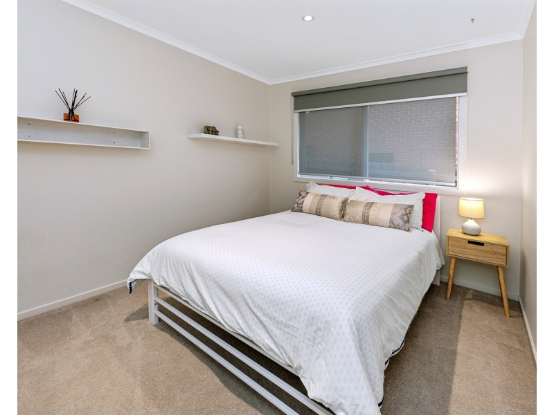 16 Opal Court, Eltham North VIC 3095