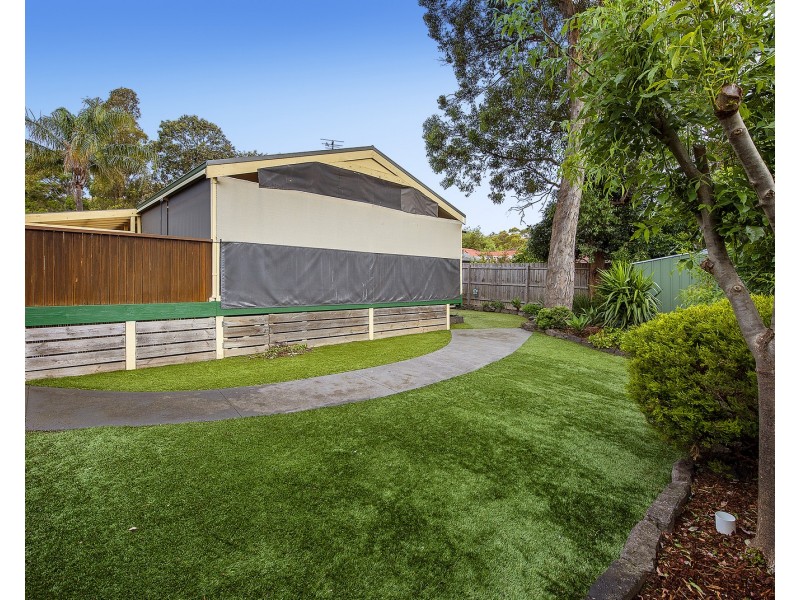 16 Opal Court, Eltham North VIC 3095
