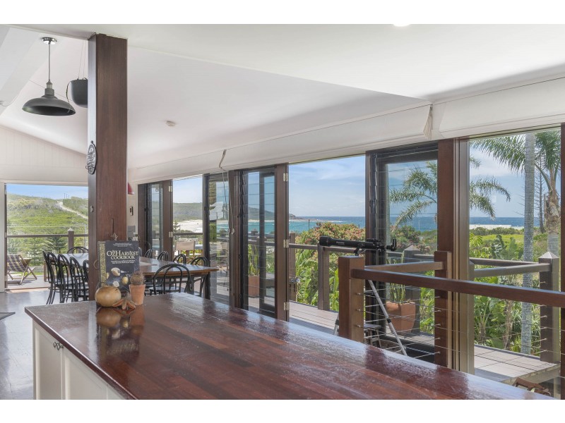 11 Clarke Street, Catherine Hill Bay NSW 2281