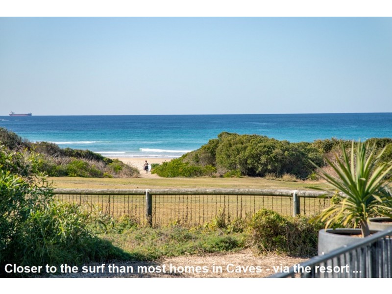 37 Seaside Circuit, Caves Beach NSW 2281