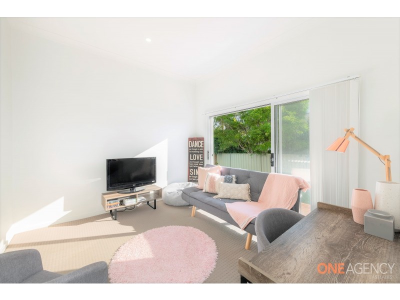 37 Seaside Circuit, Caves Beach NSW 2281