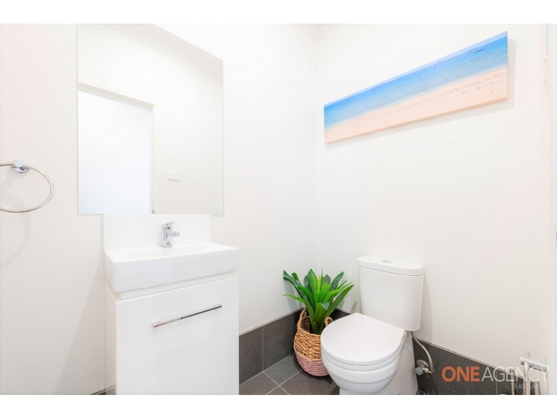 37 Seaside Circuit, Caves Beach NSW 2281