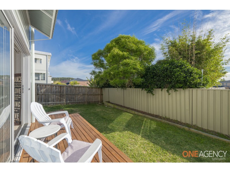 37 Seaside Circuit, Caves Beach NSW 2281