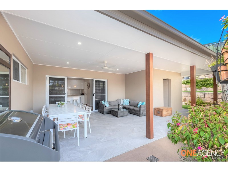 20 Caldwell Street, Caves Beach NSW 2281