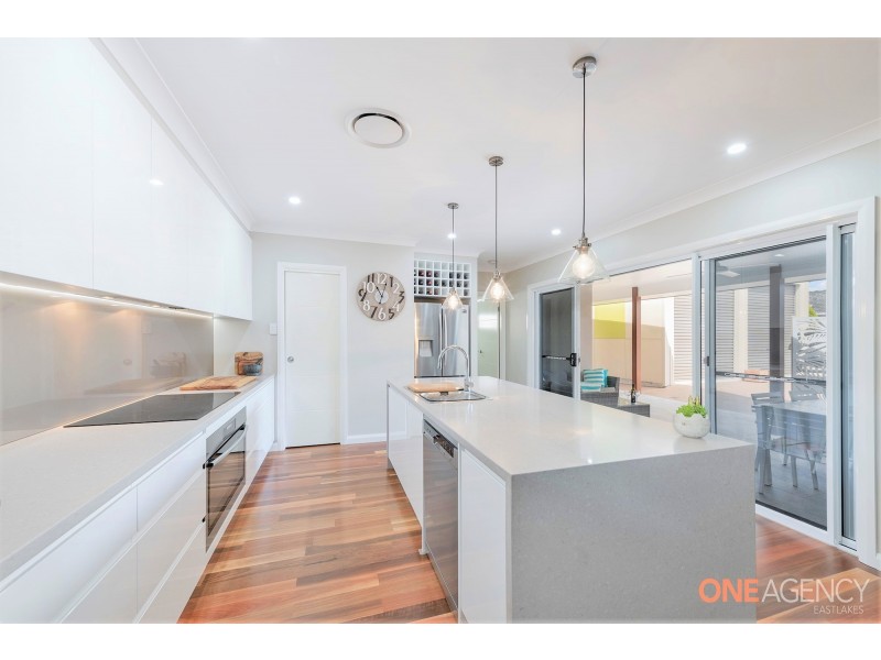 20 Caldwell Street, Caves Beach NSW 2281