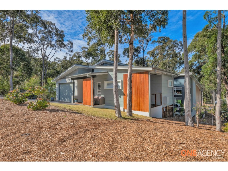 27 Bentwing Parade, Murrays Beach NSW 2281