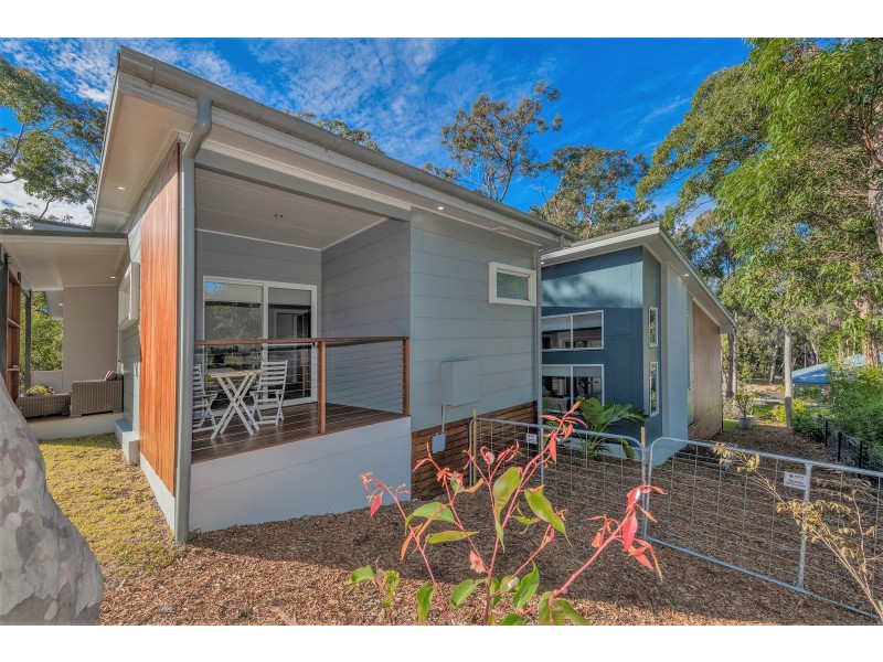 27 Bentwing Parade, Murrays Beach NSW 2281