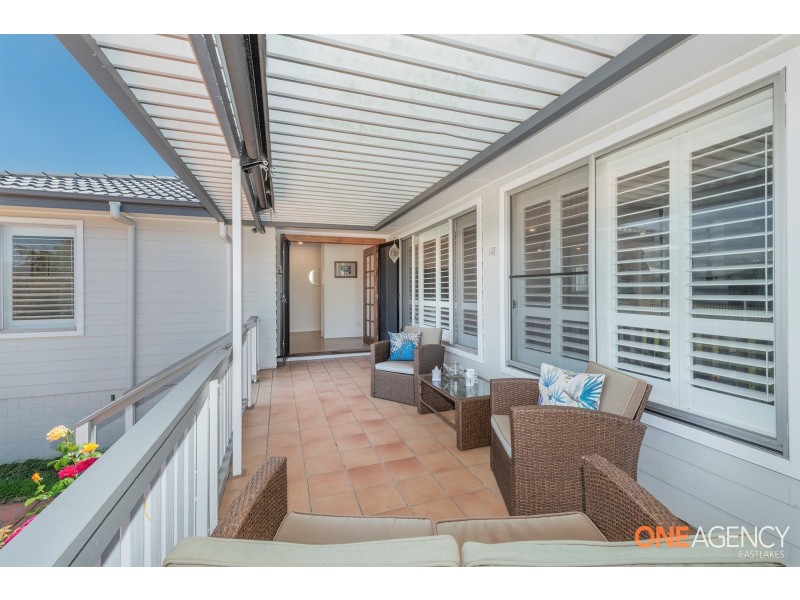 148 Macquarie Grove, Caves Beach NSW 2281