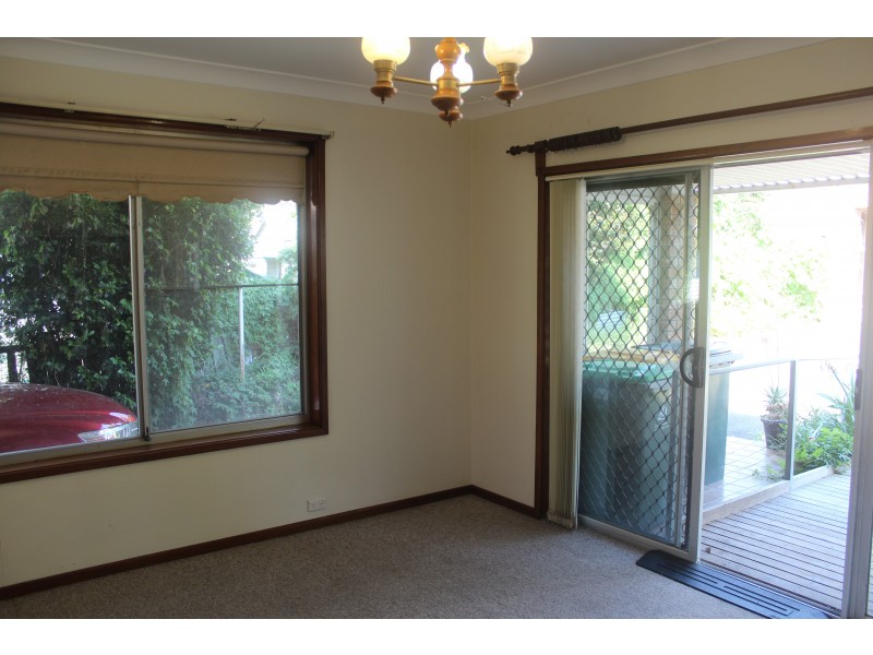 7 Berringar Road, Valentine NSW 2280