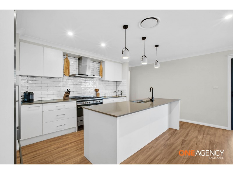 3 Windross Drive, Warners Bay NSW 2282