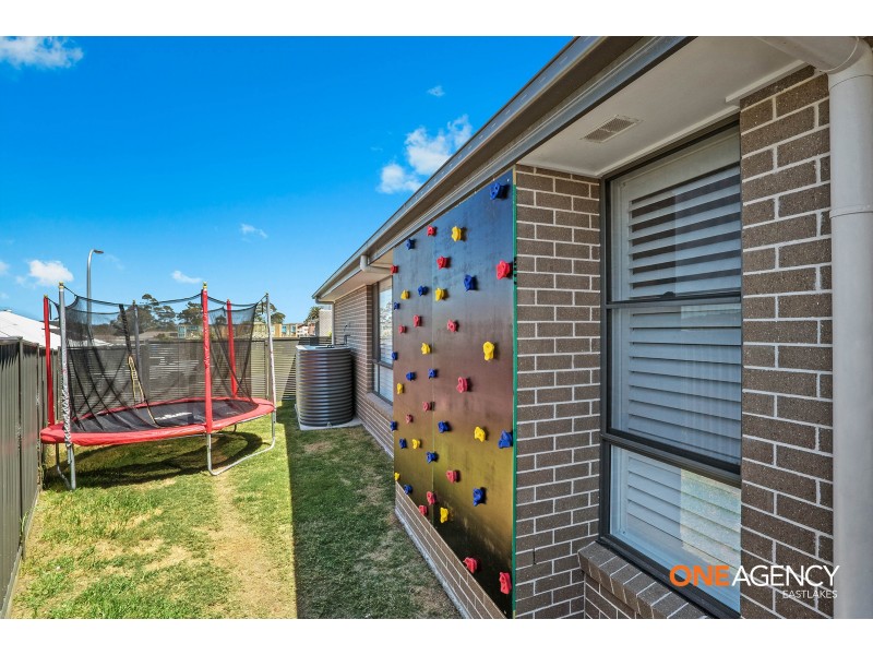 3 Windross Drive, Warners Bay NSW 2282