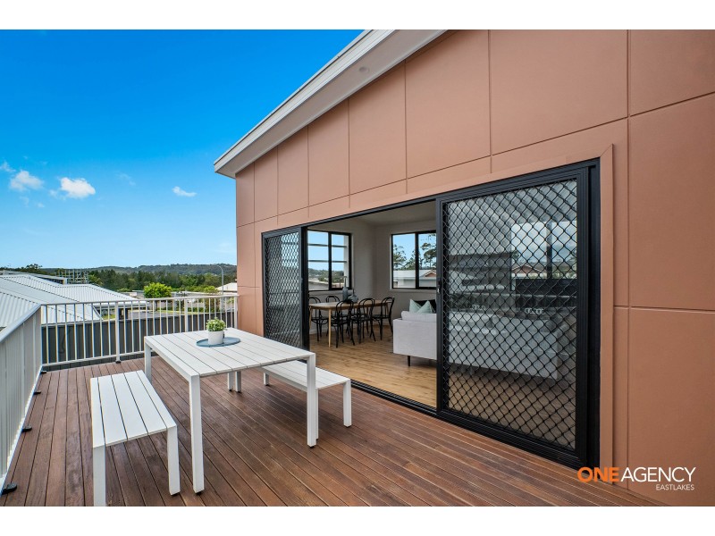 1 Phoenix Drive, Warners Bay NSW 2282