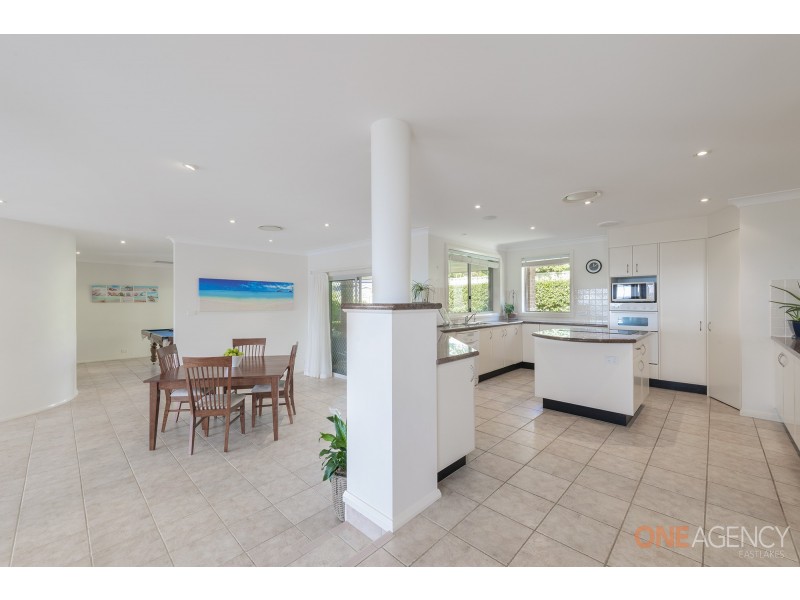 25 Sapphire Close, Caves Beach NSW 2281