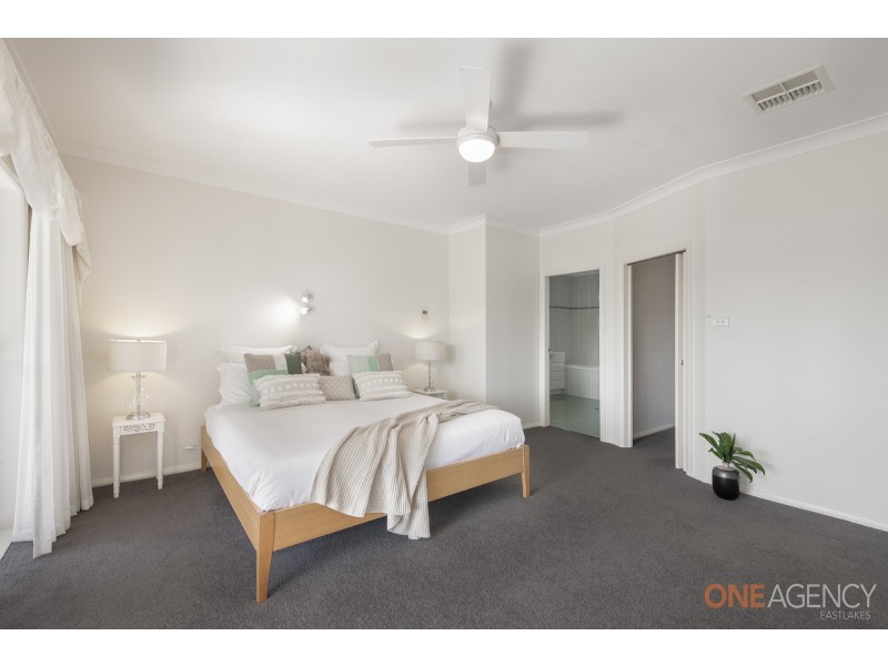 25 Sapphire Close, Caves Beach NSW 2281