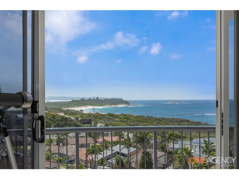 25 Sapphire Close, Caves Beach NSW 2281