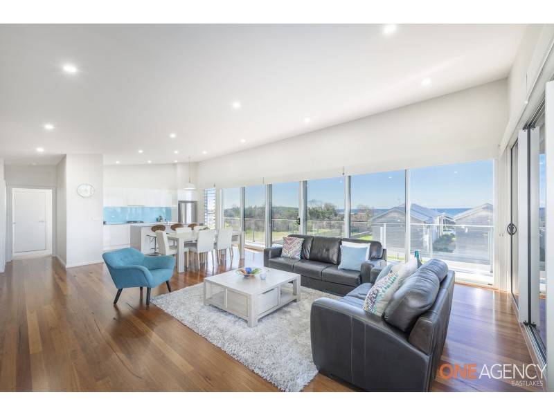 39 Seaside Circuit, Caves Beach NSW 2281