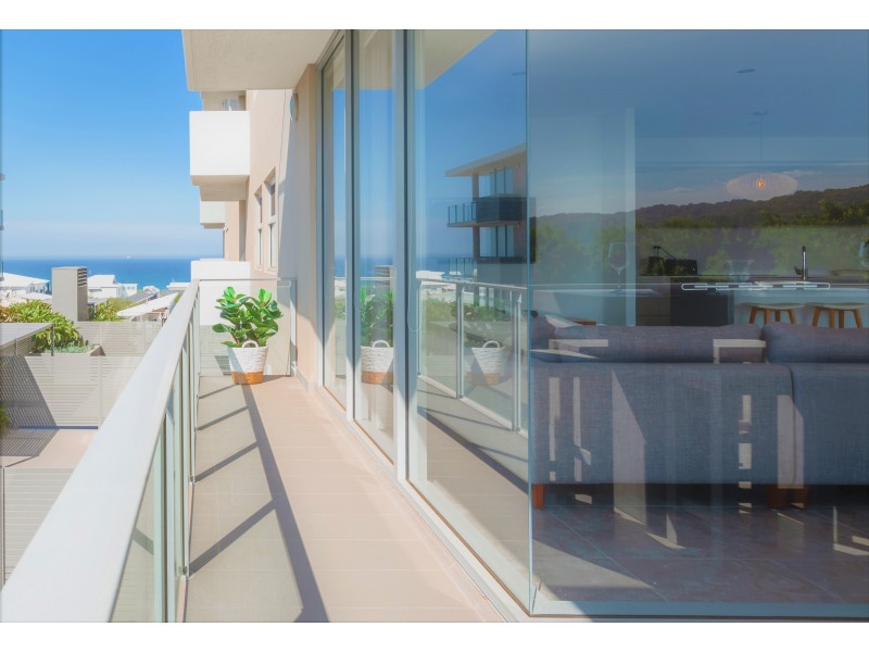 204/1 Mawson Close, Caves Beach NSW 2281